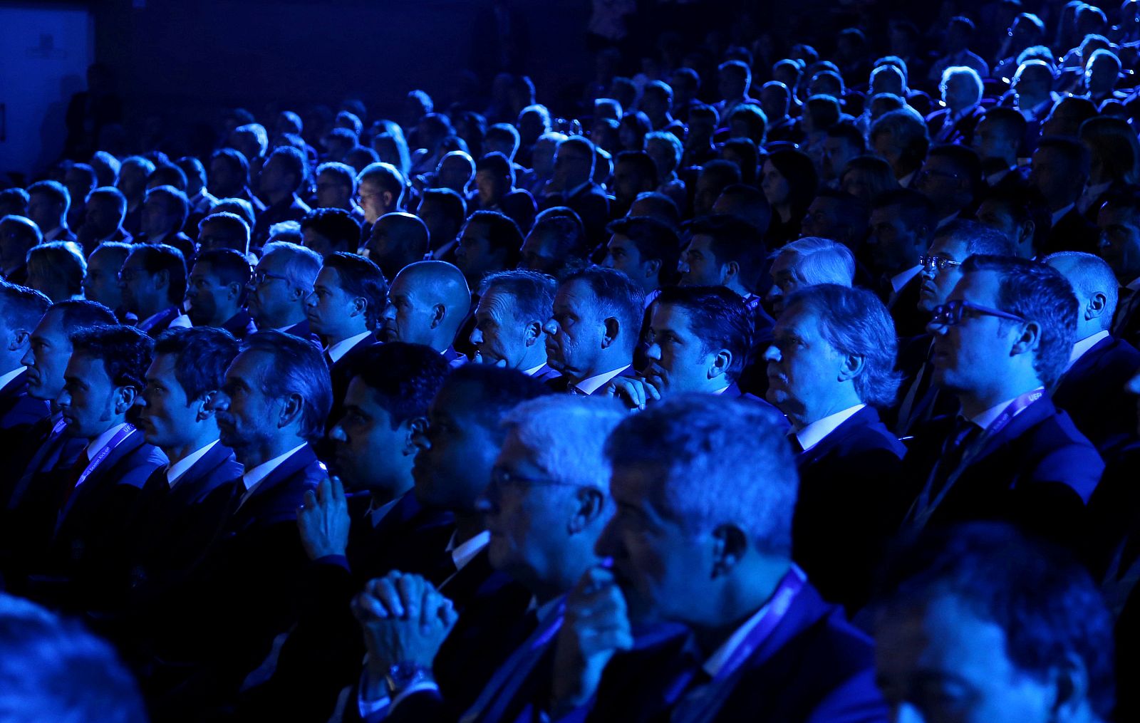 Miembros de los clubes europeos asisten al sorteo de la 'Champions' en Mónaco