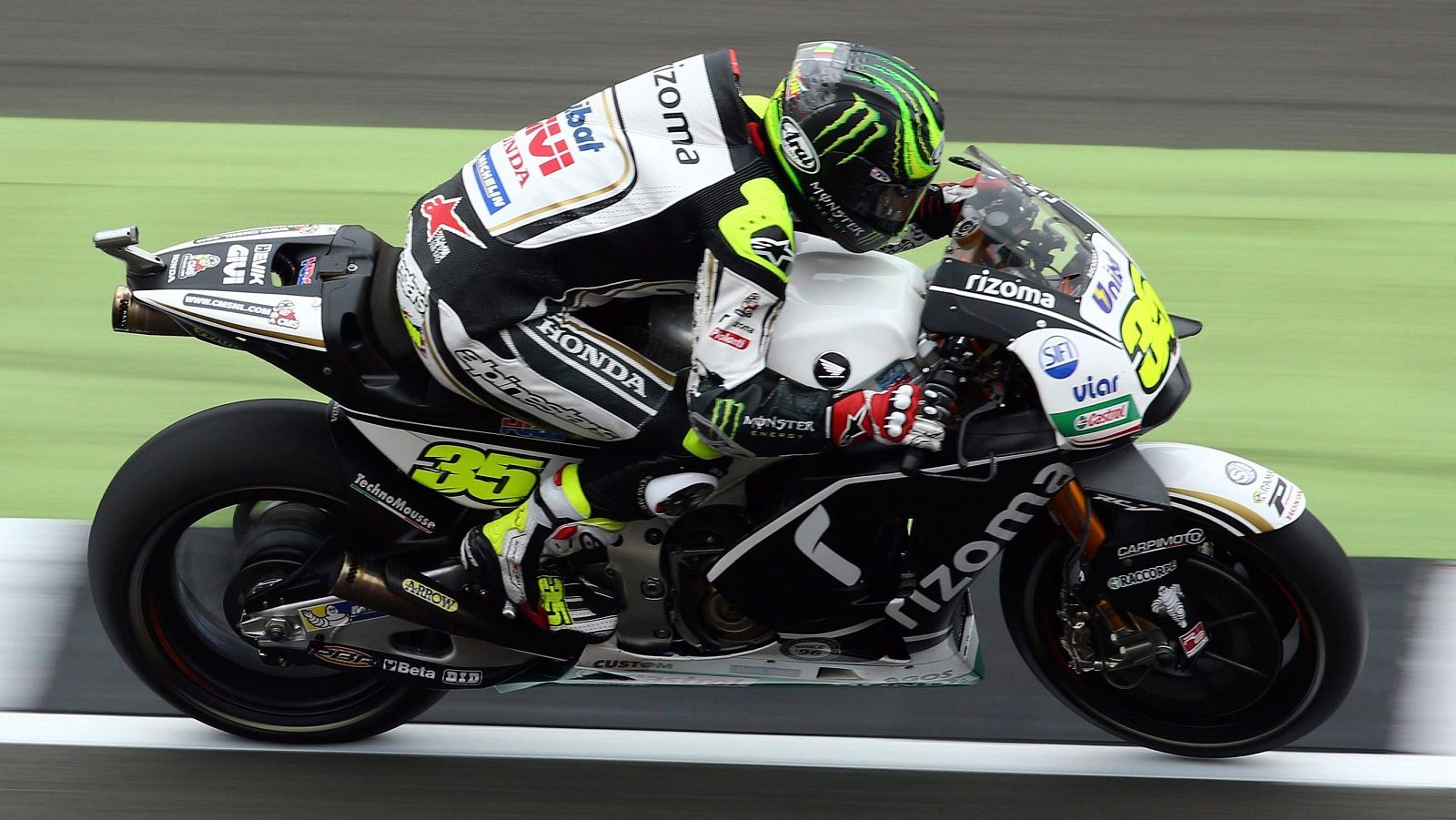 Cal Crutchlow logra la 'pole' en Silverstone