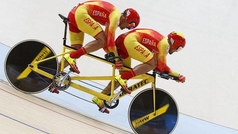 El t�ndem �vila-Font se queda a d�cimas del bronce en persecuci�n