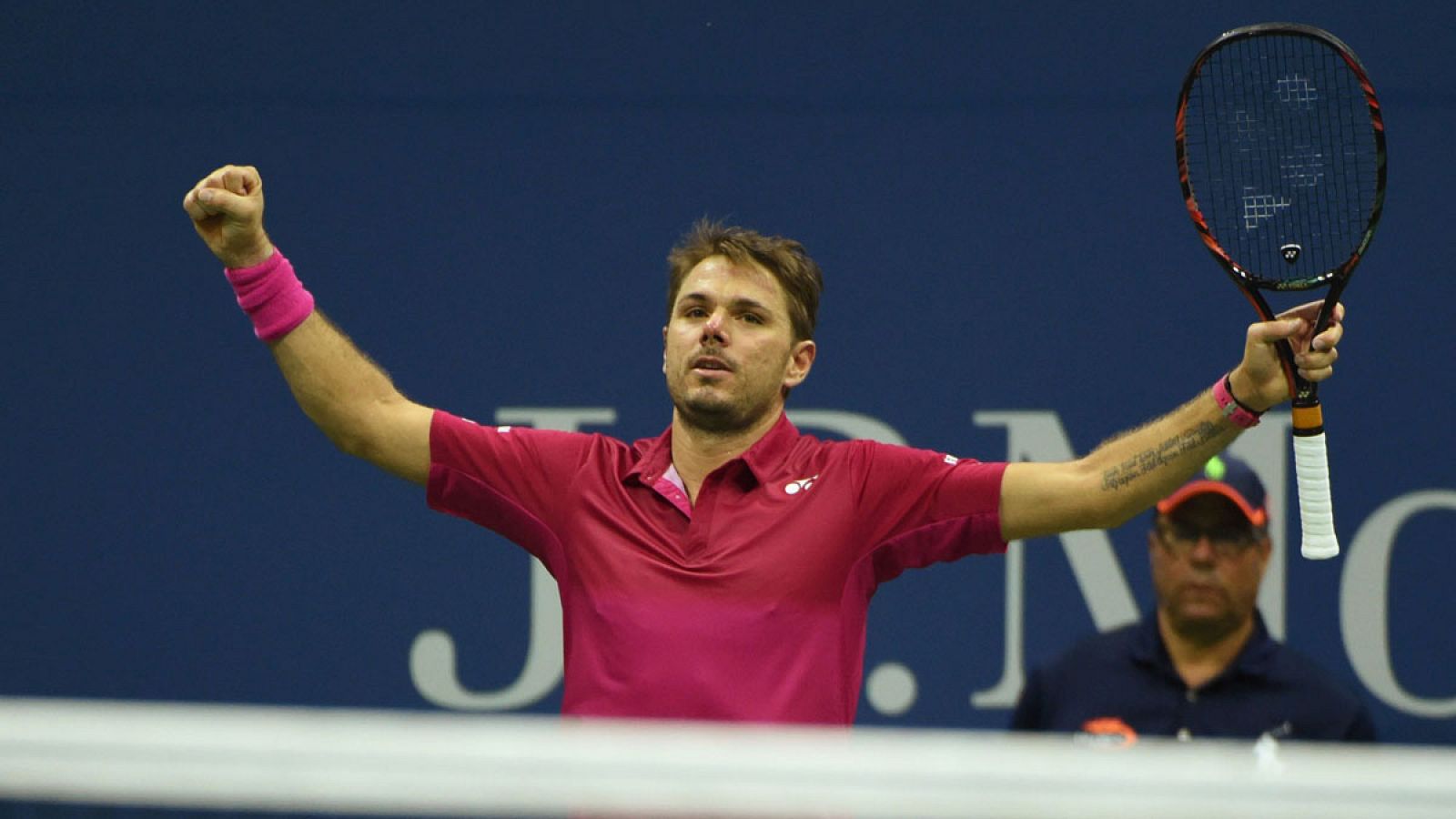 El suizo Stan Wawrinka celebra su victoria en las semifinales del US Open