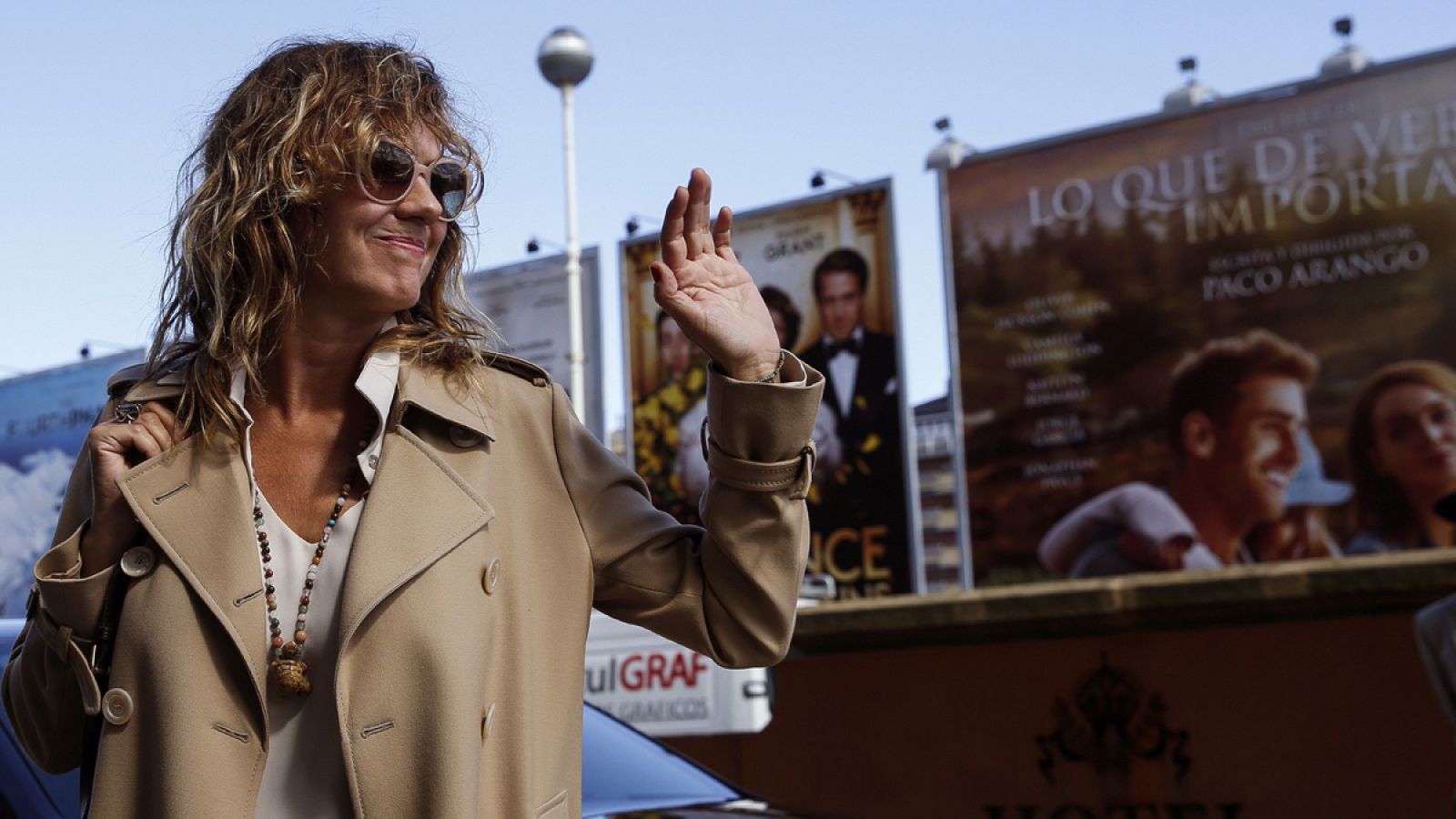 La actriz Emma Suárez, presentadora de la Gala de inauguración, a su llegada a San Sebastián