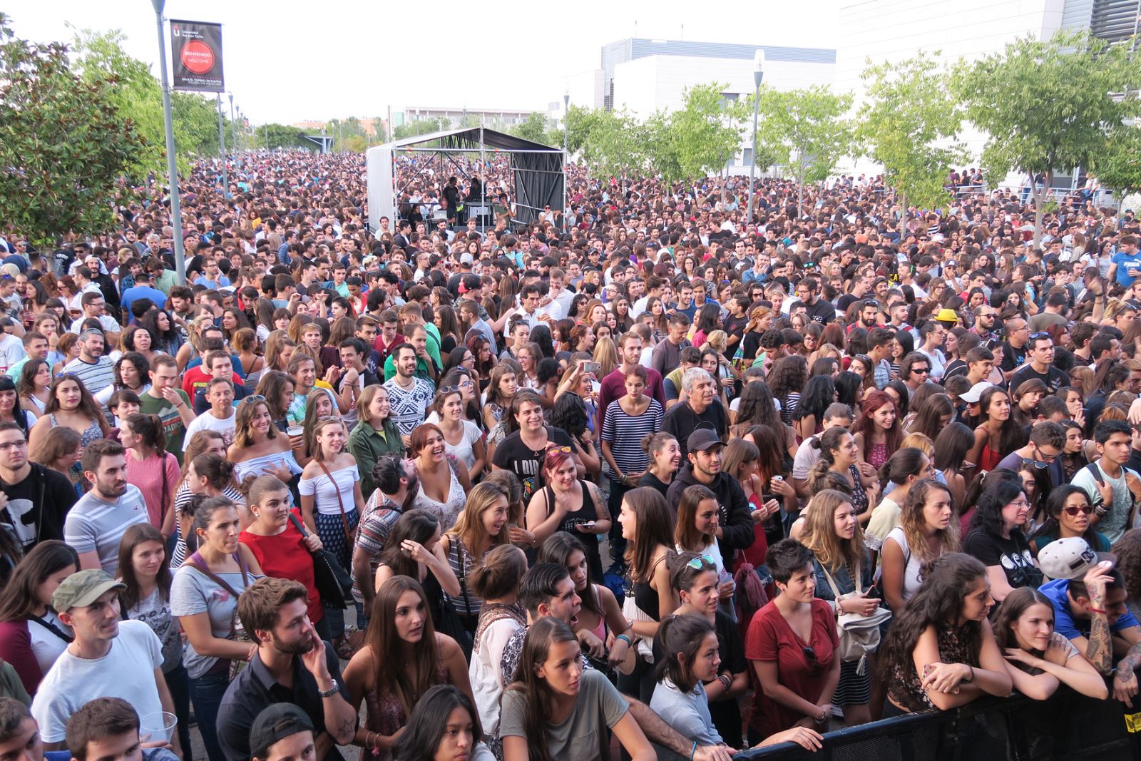 12.000 personas bailaron y cantaron al ritmo de Radio 3