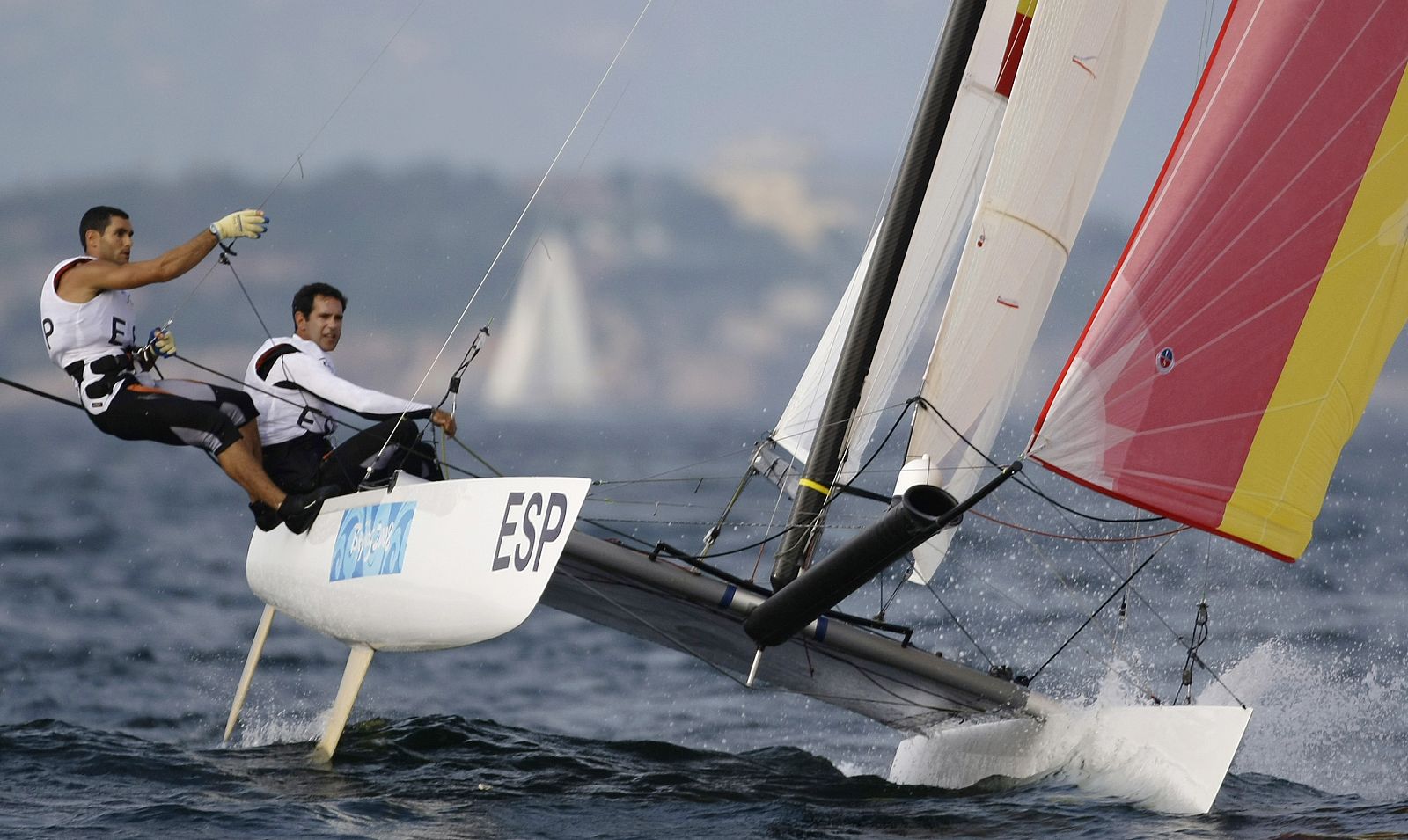 Fernando Echavarri y Anton Paz han querido recordar a las víctimas y familiares del accidente ocurrido en Madrid
