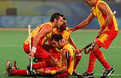España remonta ante Australia y luchará por el oro