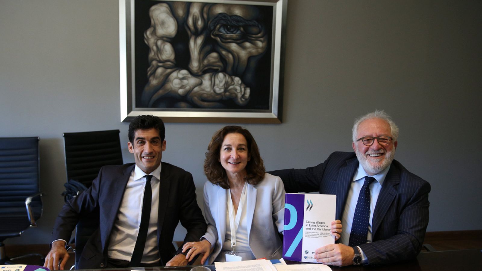 Ángel Melguizo, Jefe de la Unidad Latinoamericana y Caribeña del Centro de Desarrollo de la OCDE, Grace Pérez-Navarro, Directora Adjunta del Centro de Política y Administración Fiscal de la OCDE y Mario Pezzini, Director del Centro de Desarrollo