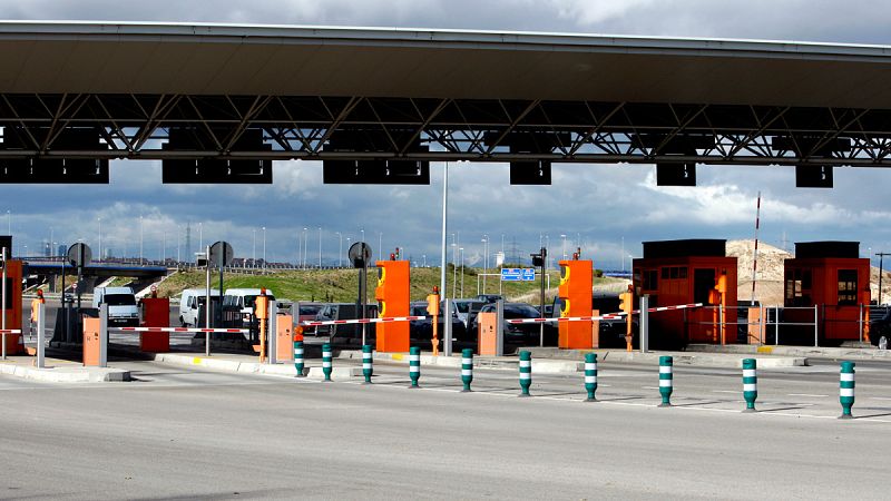 Las radiales R-3 y R-5 de Madrid y una circunvalación de Alicante seguirán abiertas al tráfico