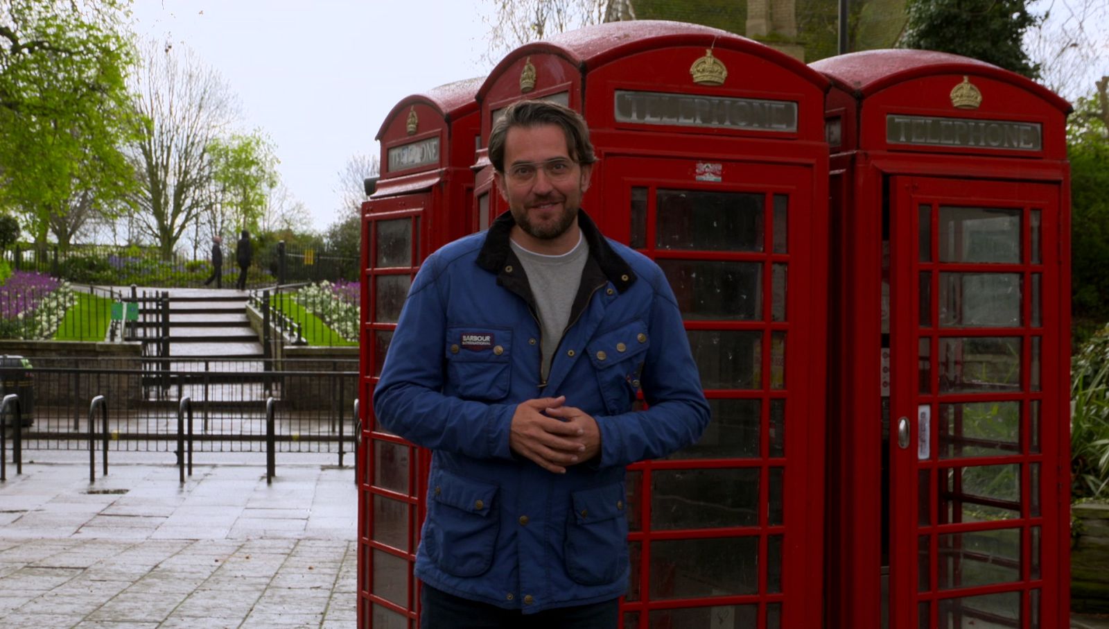 Màxim en busca de las vistas mñáss cinematográficas de Londres