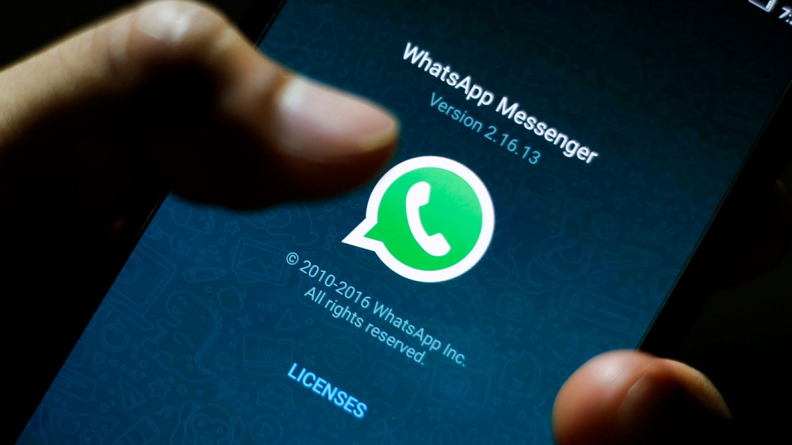 Whatsapp anunció que empezaría a compartir información con Facebook.