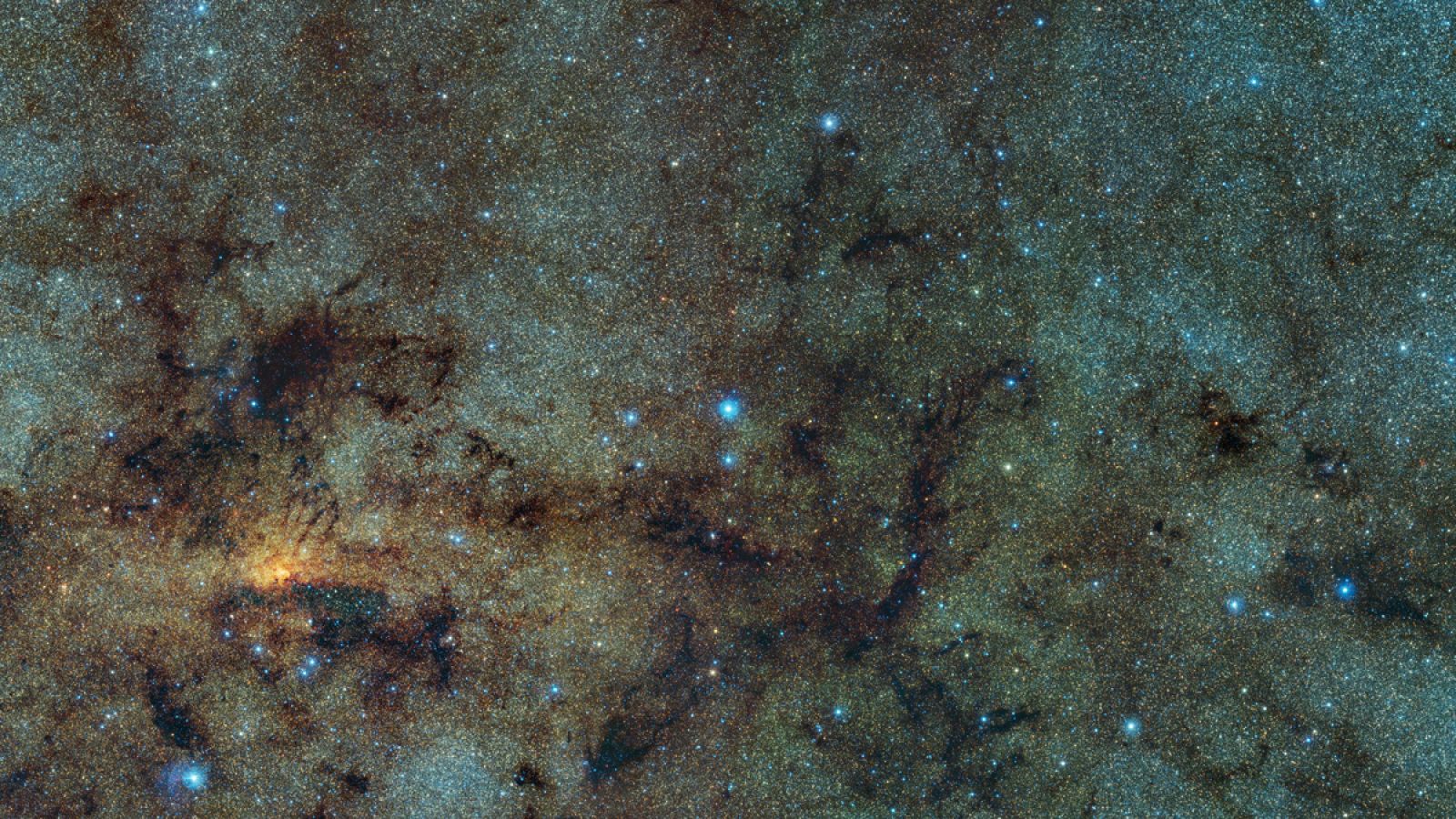 Grupo más antiguo de estrellas localizado en el centro de la Vía Láctea