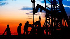 El bombeo de petróleo de la OPEP marca un nuevo récord mientras busca un acuerdo para limitar la producción