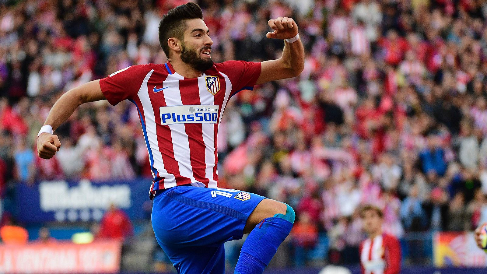 Carrasco le hace un triplete al Granada