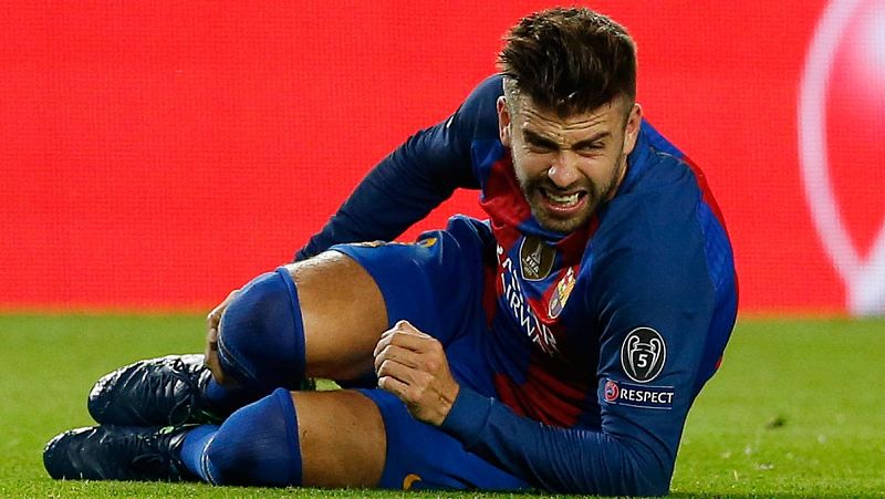 Piqué sufre un esguince de tobillo y Alba una elongación muscular