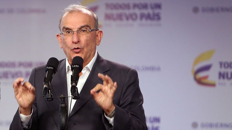 El Gobierno colombiano y las FARC entablan un "diálogo constructivo" para rescatar el acuerdo de paz