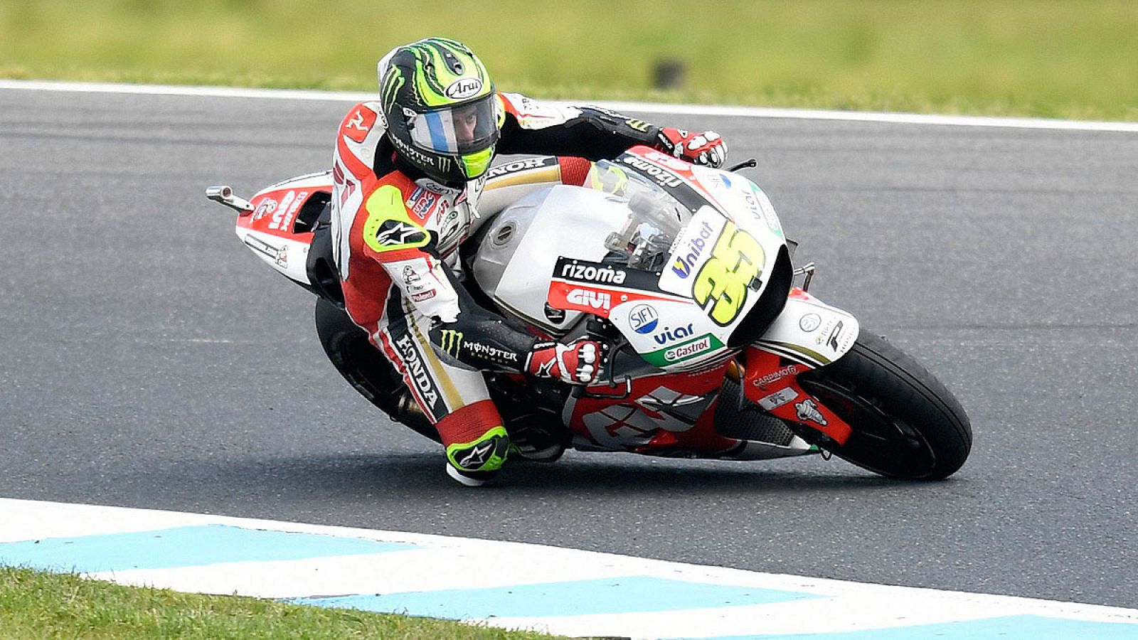 Cal Crutchlow durante la carrera en el GP de Australia