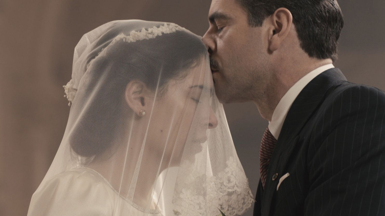 La boda de Elena y Mauricio en 'La sonata del silencio'