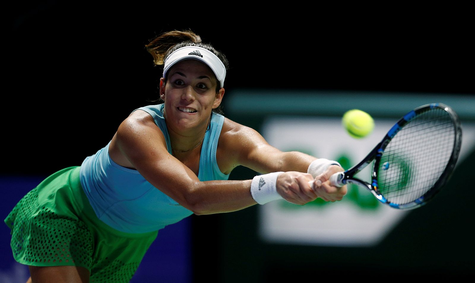 Imagen de la española Garbiñe Muguruza durante su primer partido en Singapur.