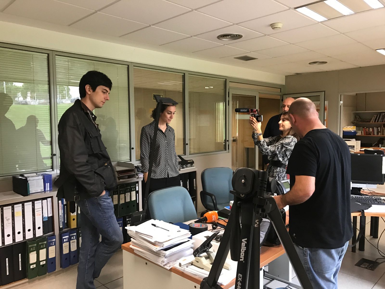 Equipo de informativos para el Salón del Manga