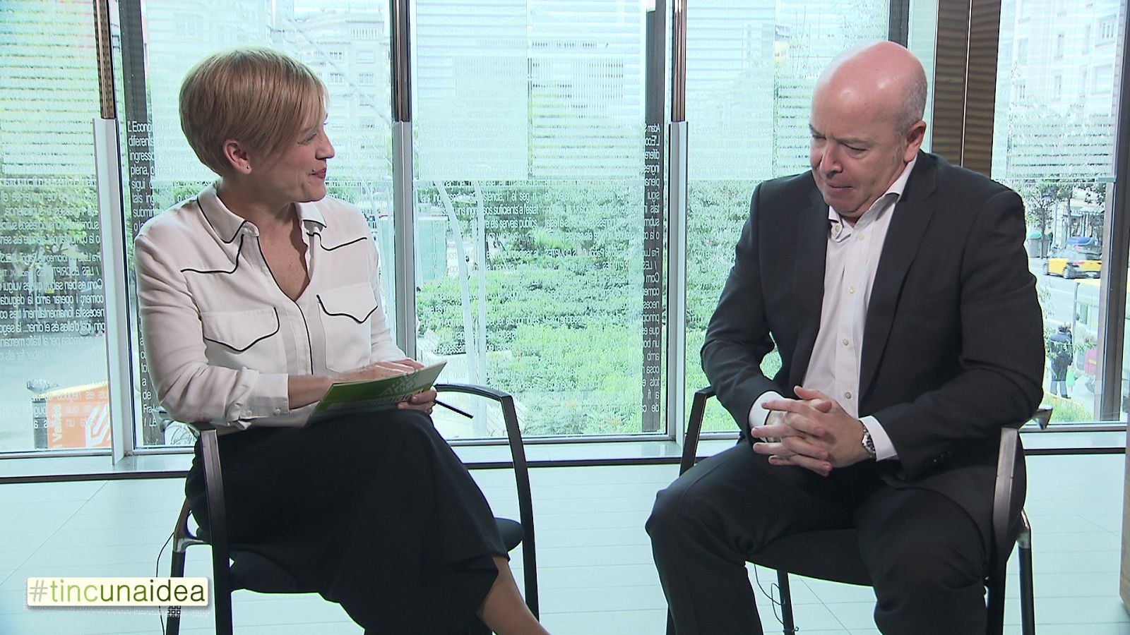 Marta Càceres amb l'economista Víctor Bottini