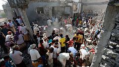 Un ataque de la coalición árabe contra una cárcel causa al menos 60 muertos en Yemen