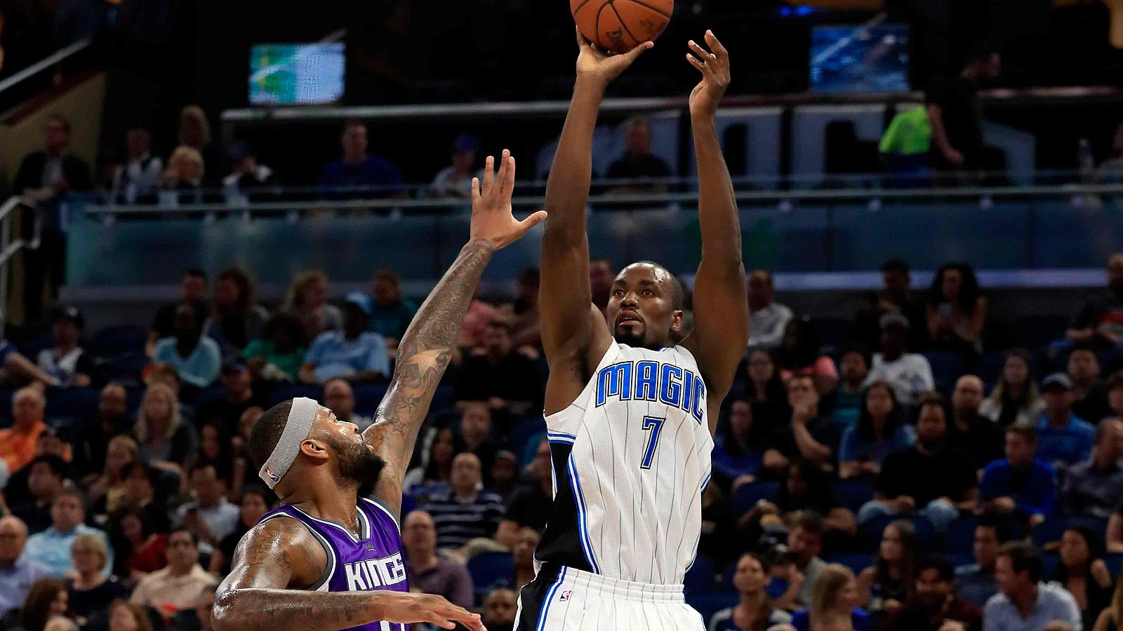 Ibaka brilla en el triundo de Magic