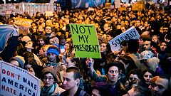 Miles de personas salen a las calles en las principales ciudades de EE.UU. para protestar por la victoria de Trump