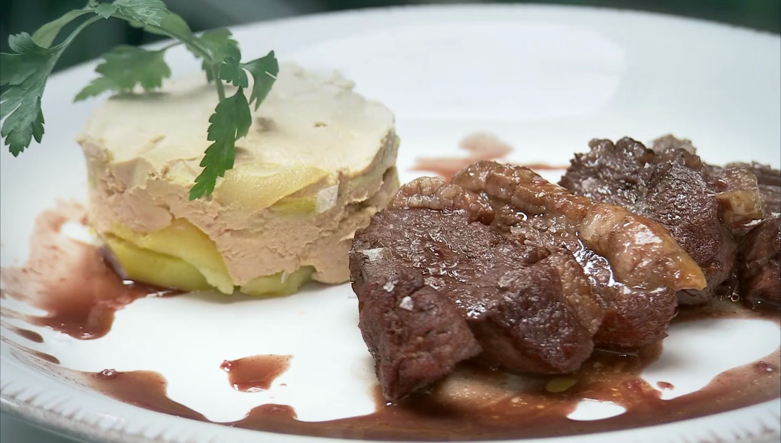 sos --zafra milhojas-de-patatas-panaderas-con-foie