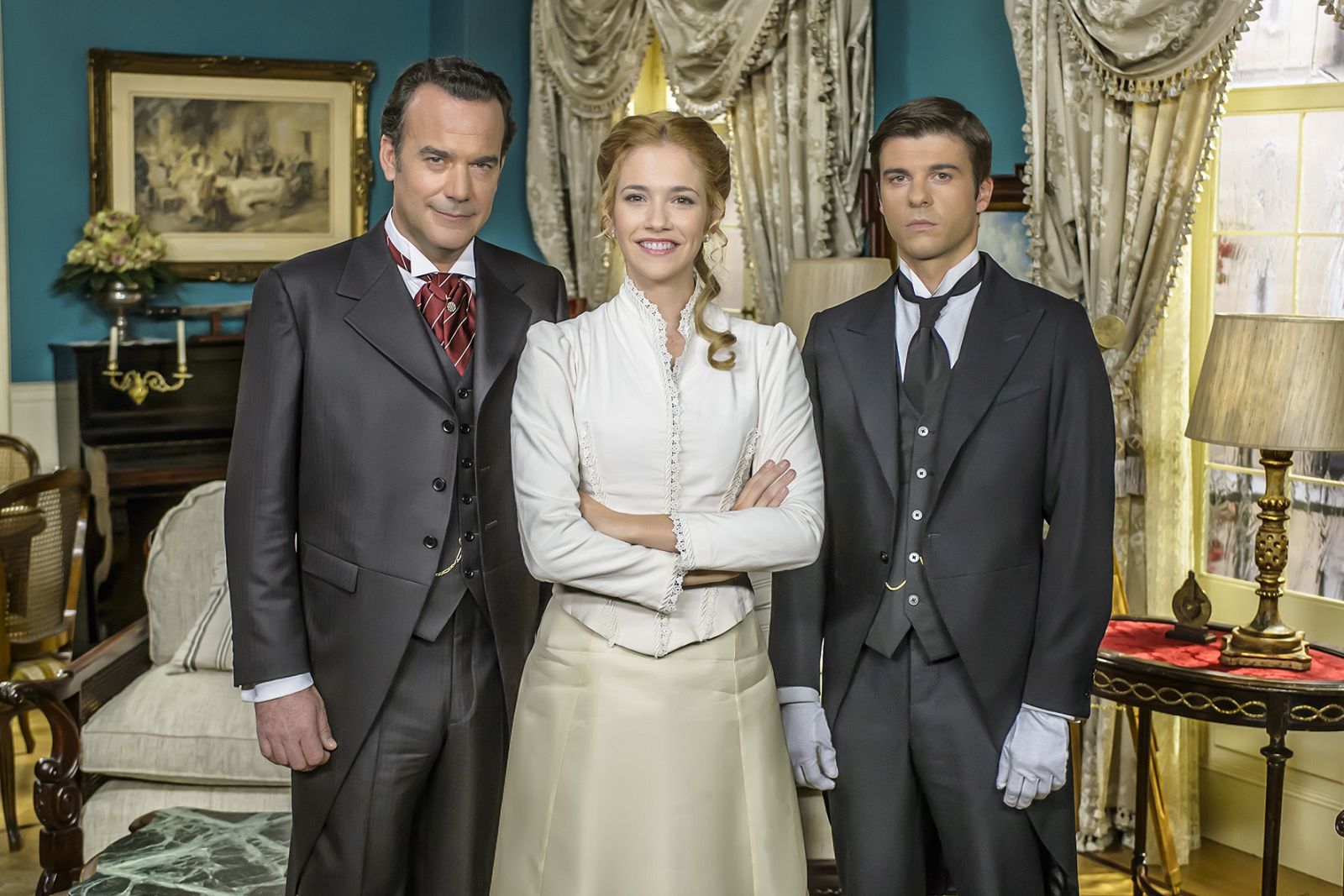 Arturo, Elvira y Simón, los nuevos personajes de 'Acacias 38'