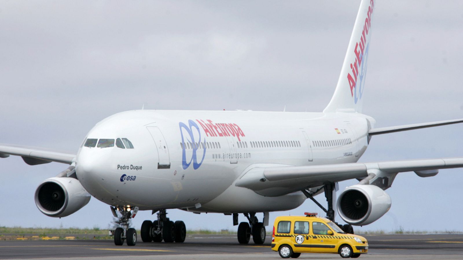 Un avión de Air Europa en el aeropuerto de Tenerife Norte