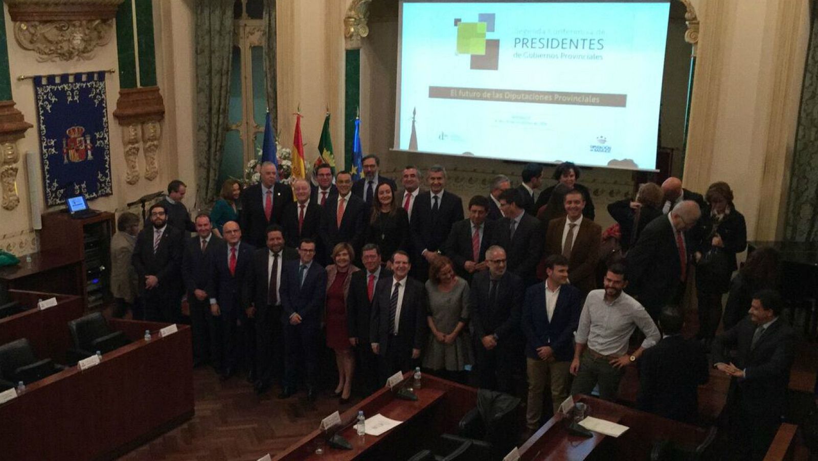 Asistentes a la II Conferencia de Presidentes y Presidentas de Gobiernos Provinciales en Badajoz