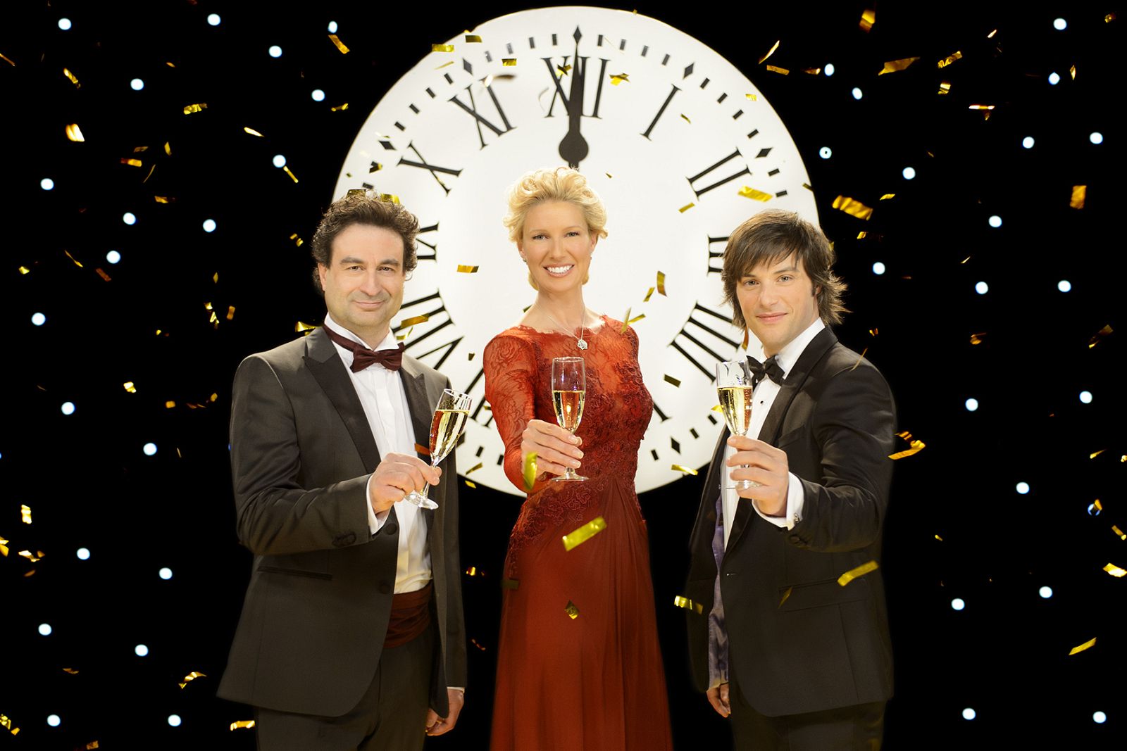 Pepe Rodríguez, Anne Igartiburu y Jordi Cruz en las Campanadas de TVE