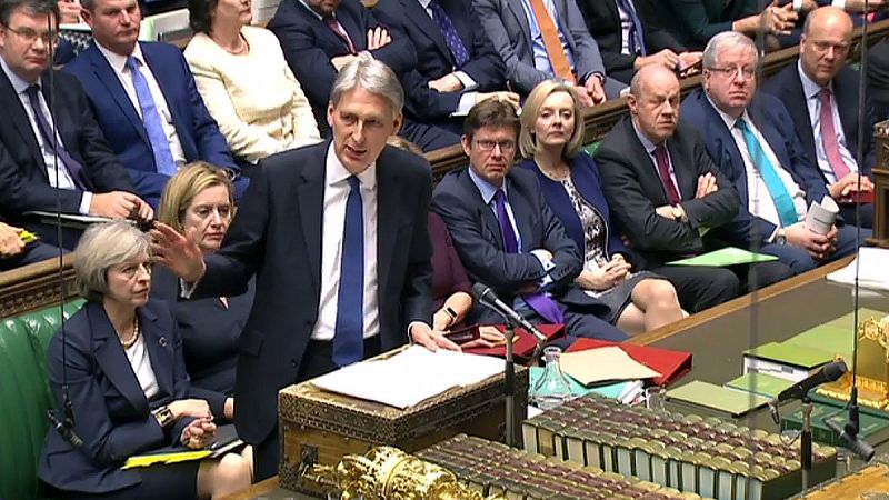 El Reino Unido se endeudará 143.000 millones de euros más por el Brexit esta legislatura