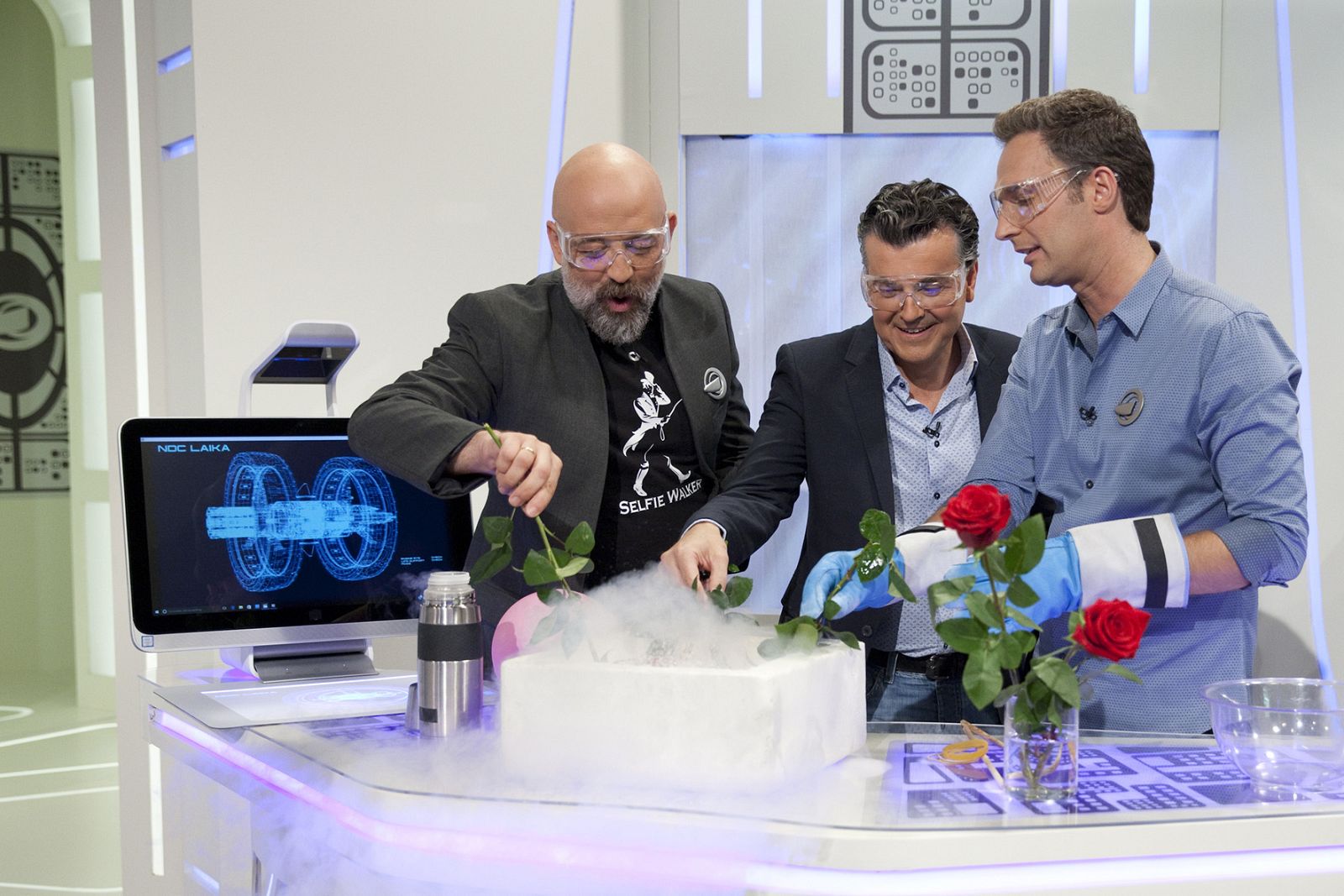 Ramón Gener visita 'Órbita Laika'