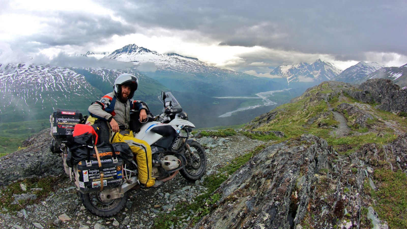 Miquel Silvestre, en su vuelta al mundo en moto.