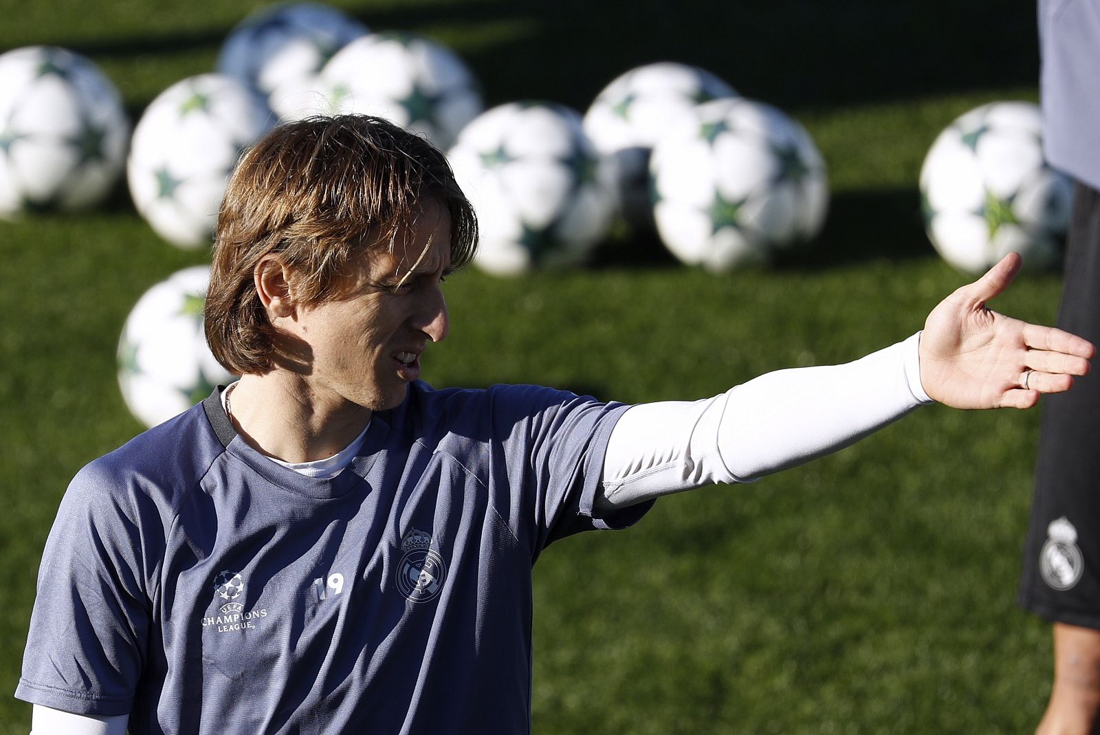 El centrocampista croata del Real Madrid Luka Modric durante el entrenamiento.
