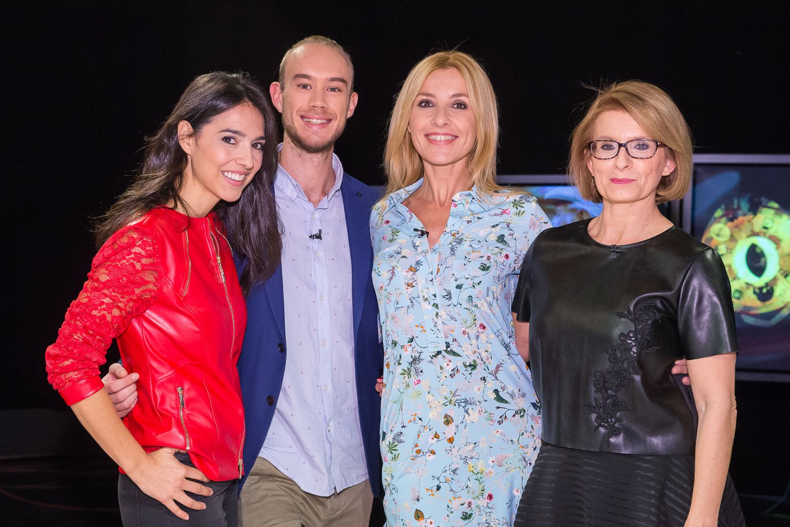 Los invitados al coloquio de esta semana en 'Versión española' junto a Cayetana Guillén Cuervo