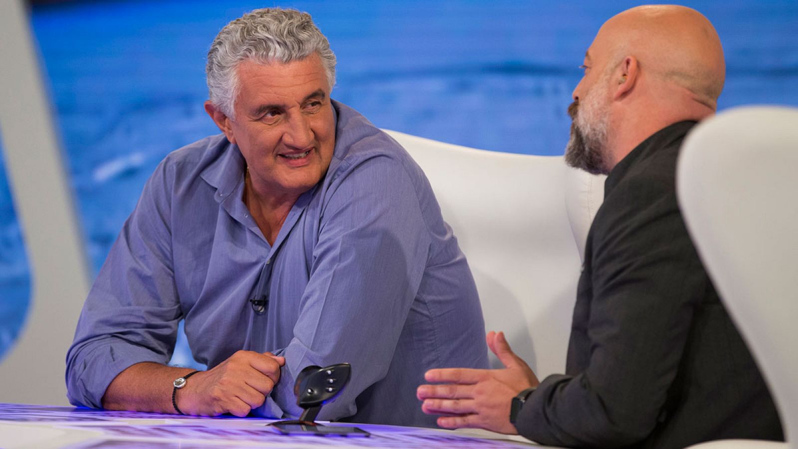 Fernando Romay junto a Goyo Jiménez en el plató de 'Órbita Laika'