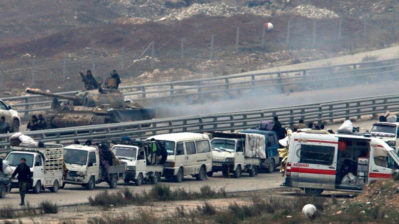 El Ejército sirio suspende la evacuación de Alepo y acusa a los rebeldes de violar el acuerdo 