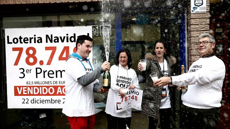 El 78.748, el tercer premio de la lotería de Navidad, riega de millones Navarra