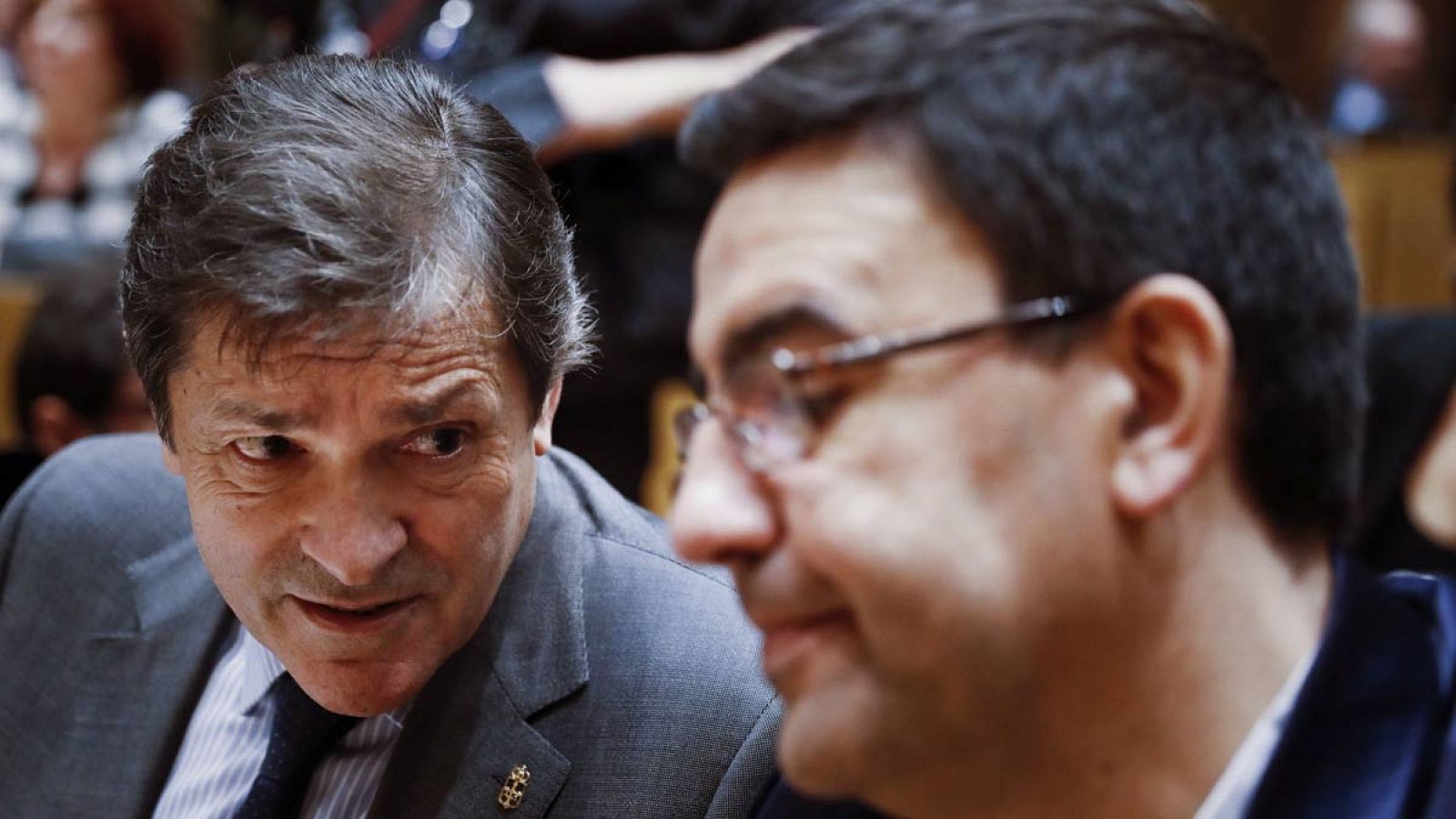 El presidente de la gestora del PSOE, Javier Fernández