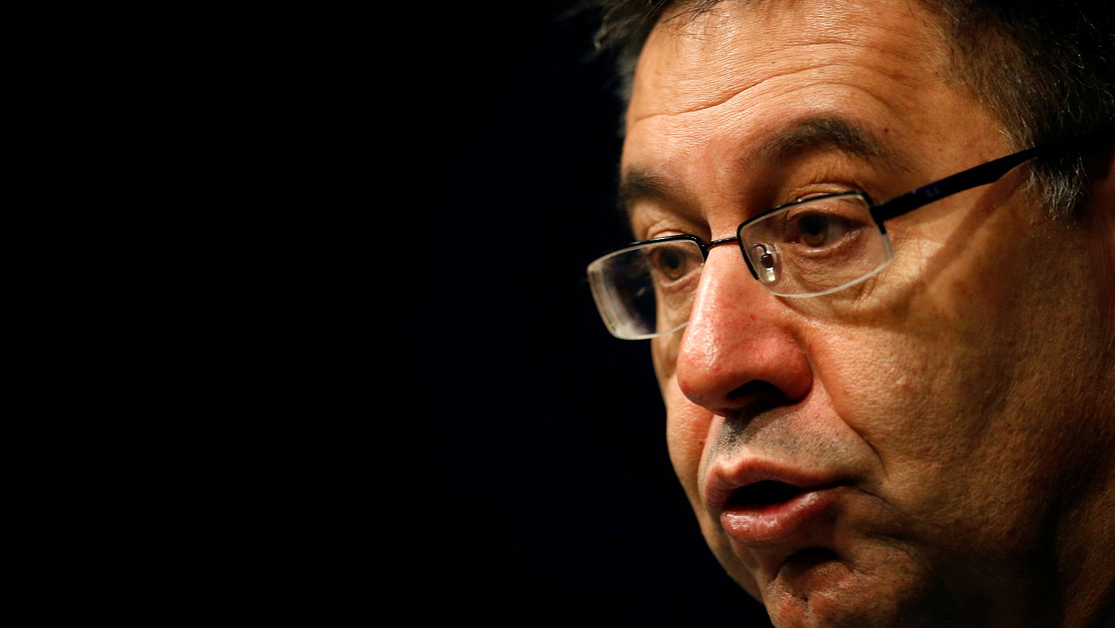 Bartomeu pide "no criminalizar" a los jugadores por los problemas fiscales