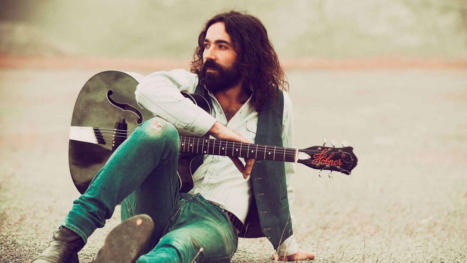 El multiinstrumentista y compositor Julián Maeso