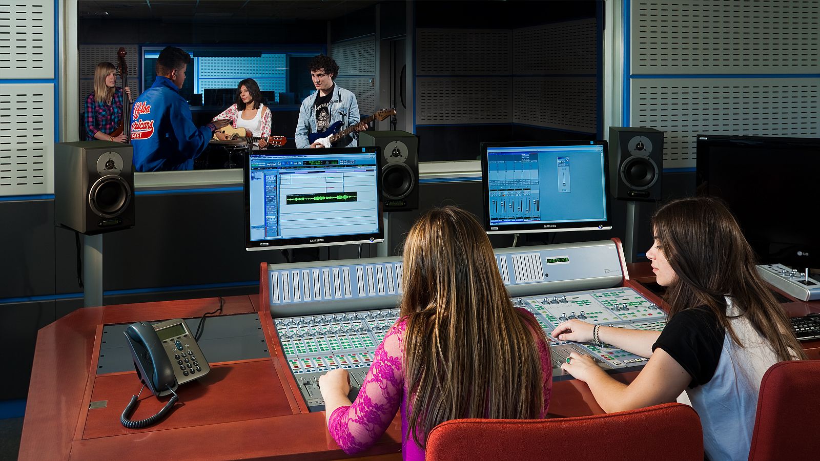 Ficción radiofónica