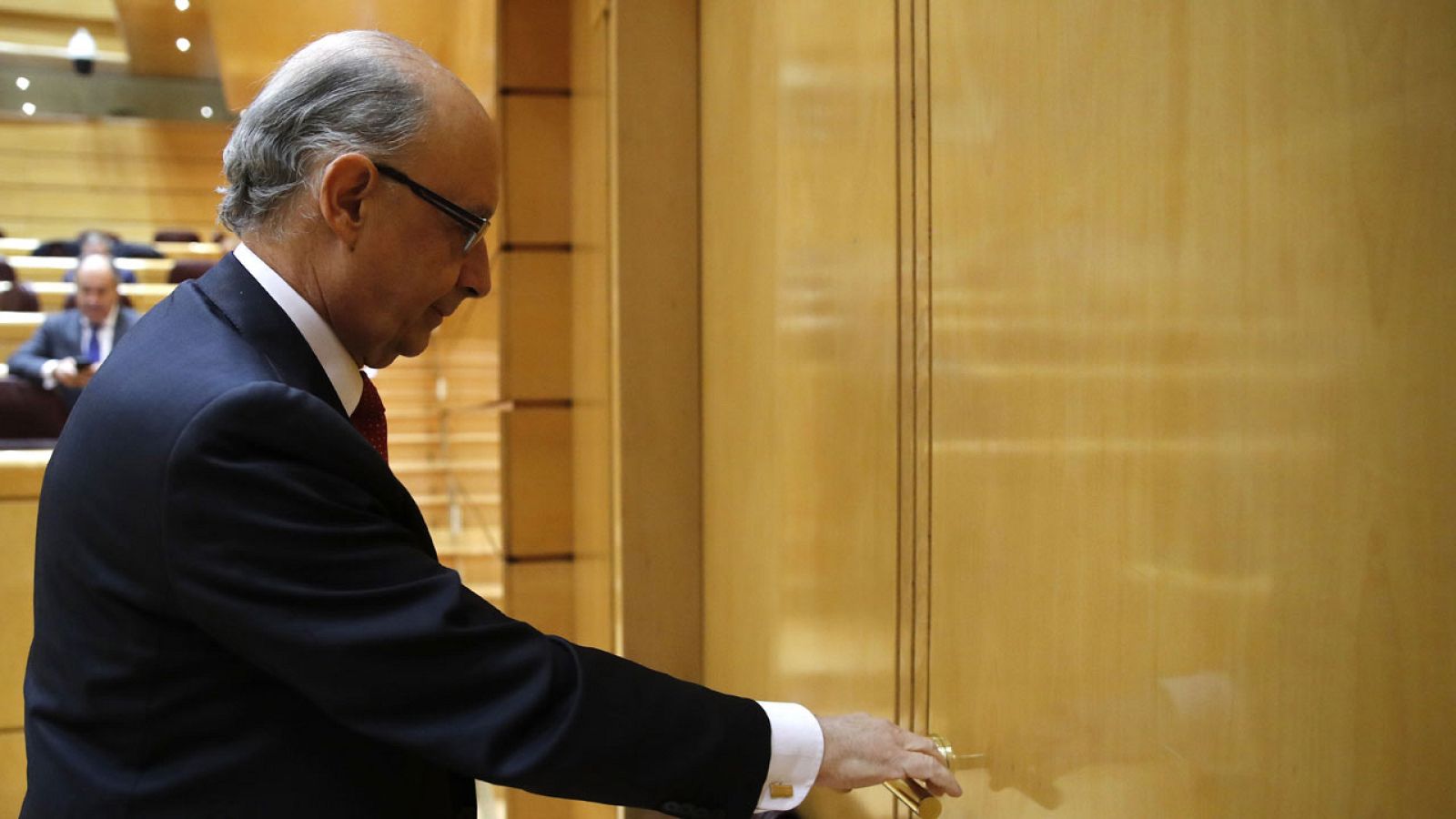 El ministro de Hacienda, Cristóbal Montoro, en una imagen de archivo en el Senado