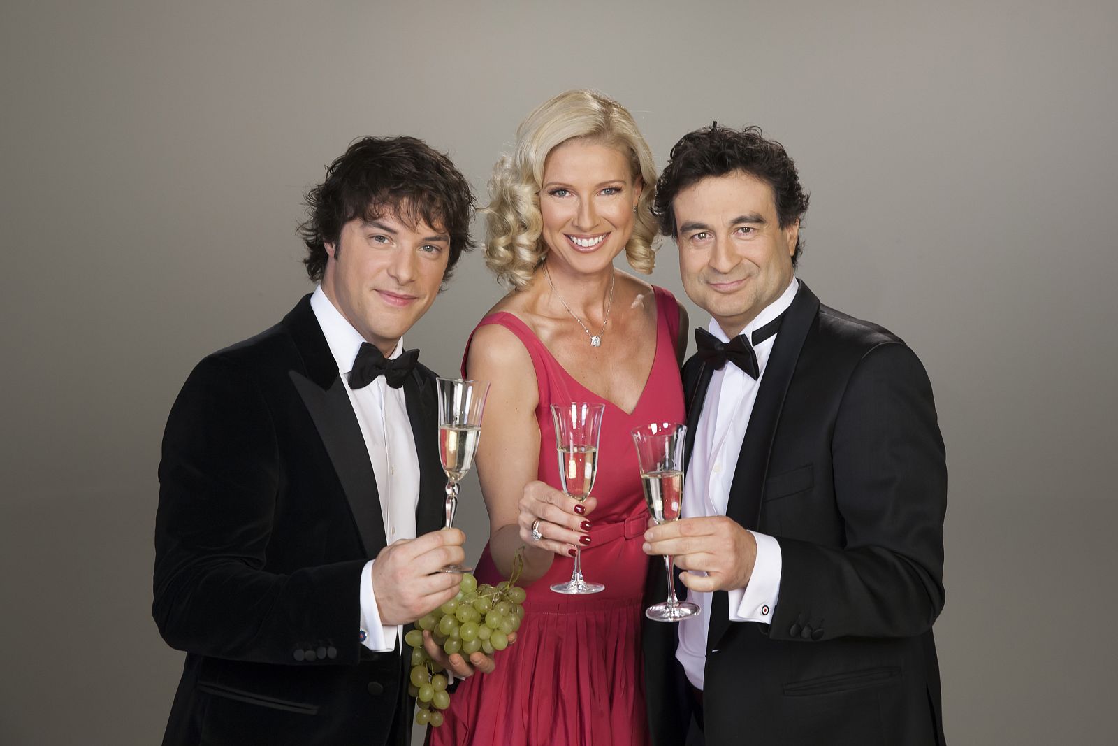 Campanadas con Jordi Cruz, Anne Igartiburu y Pepe Rodríguez