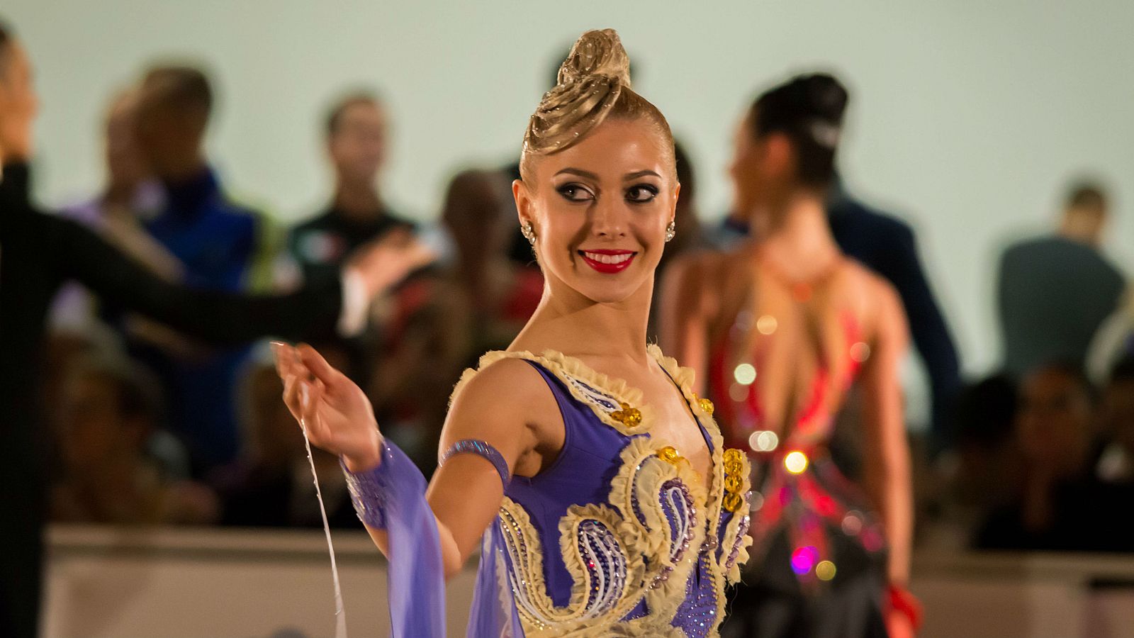 Una bailarina en el Dancesport Cup 2016.