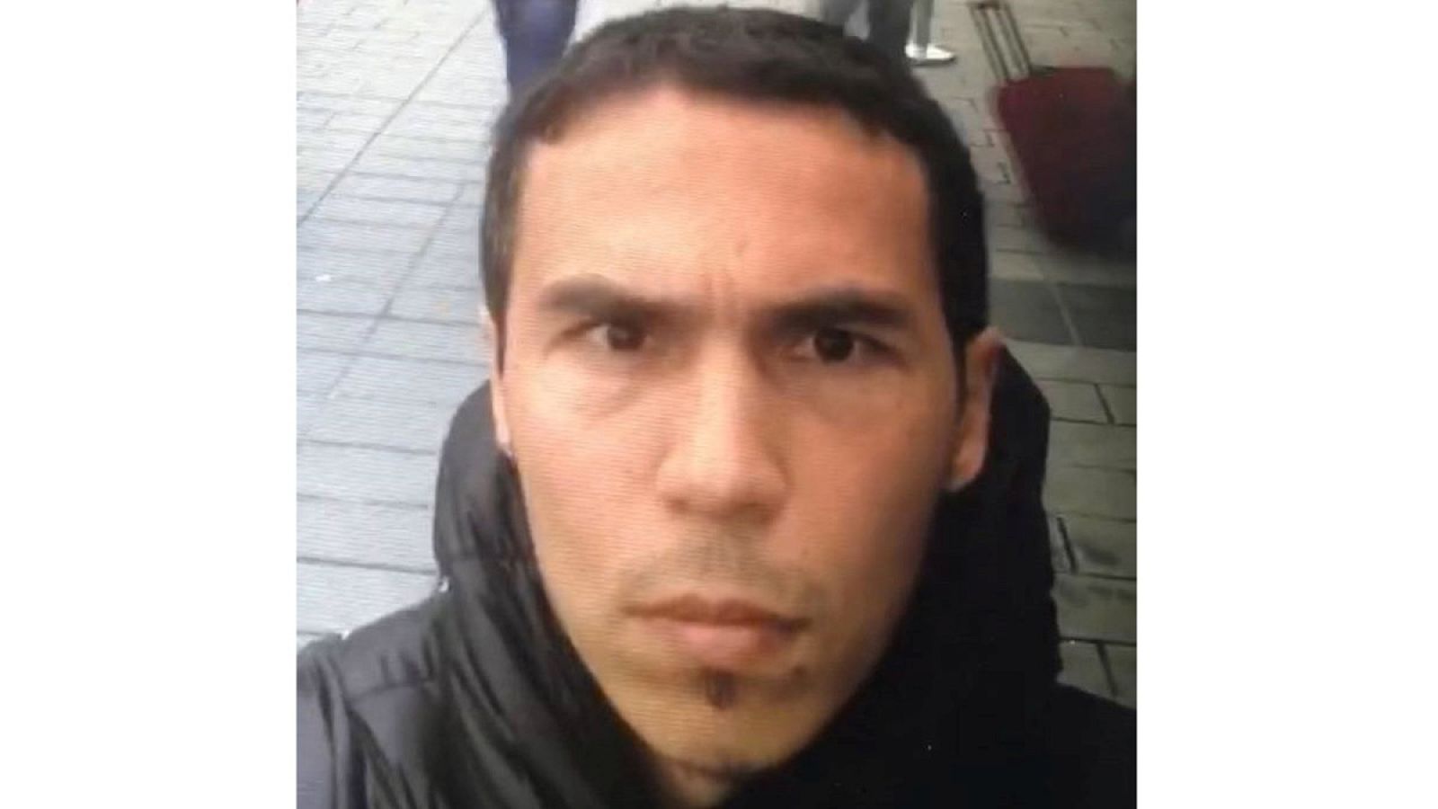 Imagen del sospechoso del atentado en el club 'Reina' de Estambul, en un selfie que se hizo en la ciudad turca