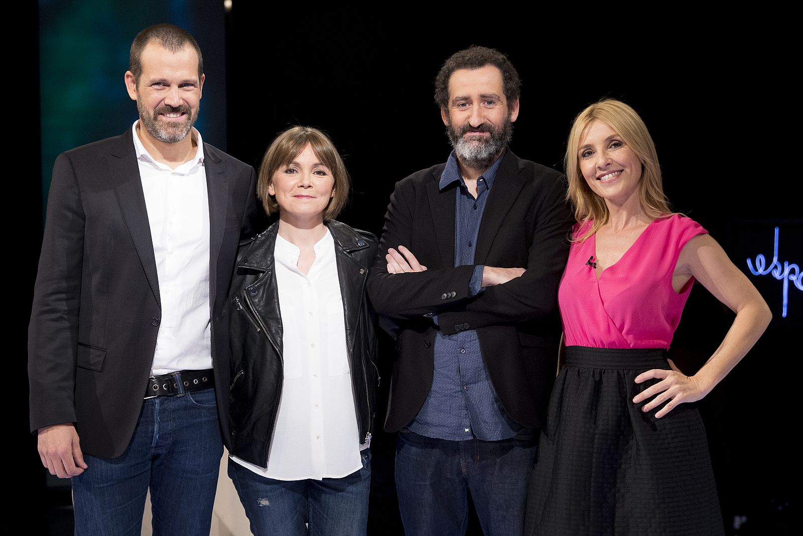 José María Goenaga, Nagore Aranburu y Jon Garaño junto a Cayetana Guillén Cuervo