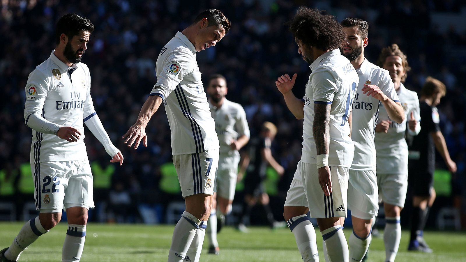 Un Madrid de récord arrolla al Granada