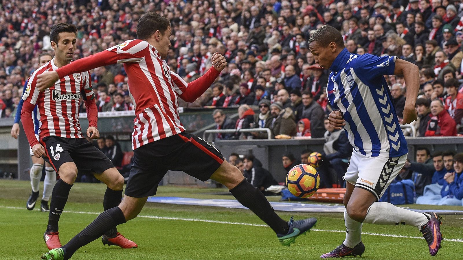 El Athletic deja escapar el tren de Europa tras empatar con el Alavés