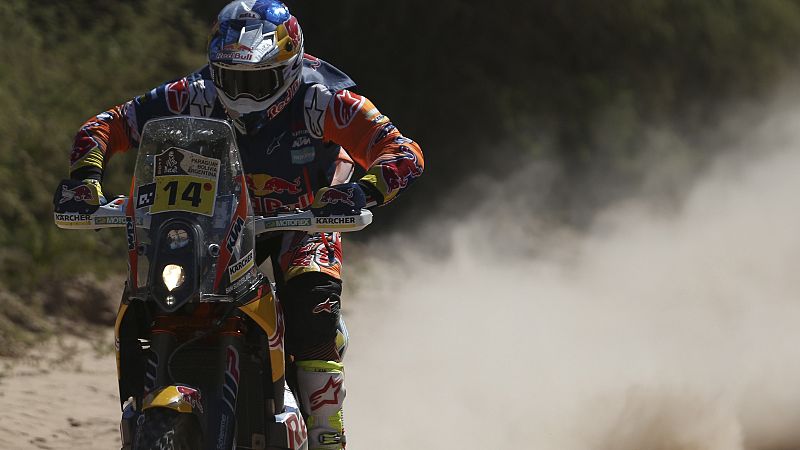 Peterhansel y Sunderland siguen líderes en el Dakar